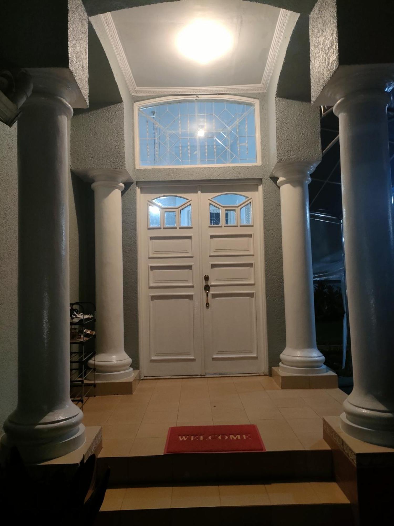 Vila Princess,Sentul 4Bedroom Dan Tenda Camping,Private Pool, Tenis Meja, Mini Billiard, Karaoke, Ayunan,Bbq, 08Satu3 80Satu6 4Satu5Satu Bogor Exterior foto